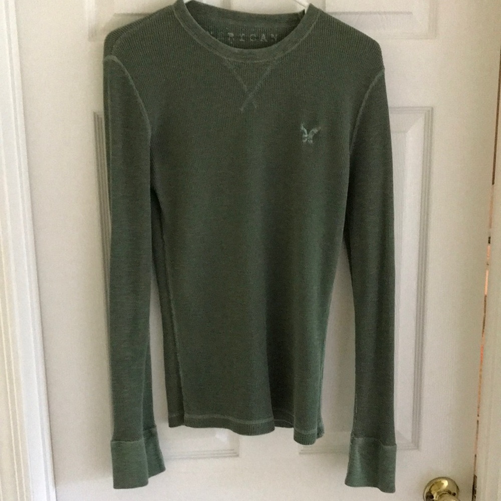 American Eagle Outfitters Vintage Green Long Sleeve Crewneck Shirt. Size S/p